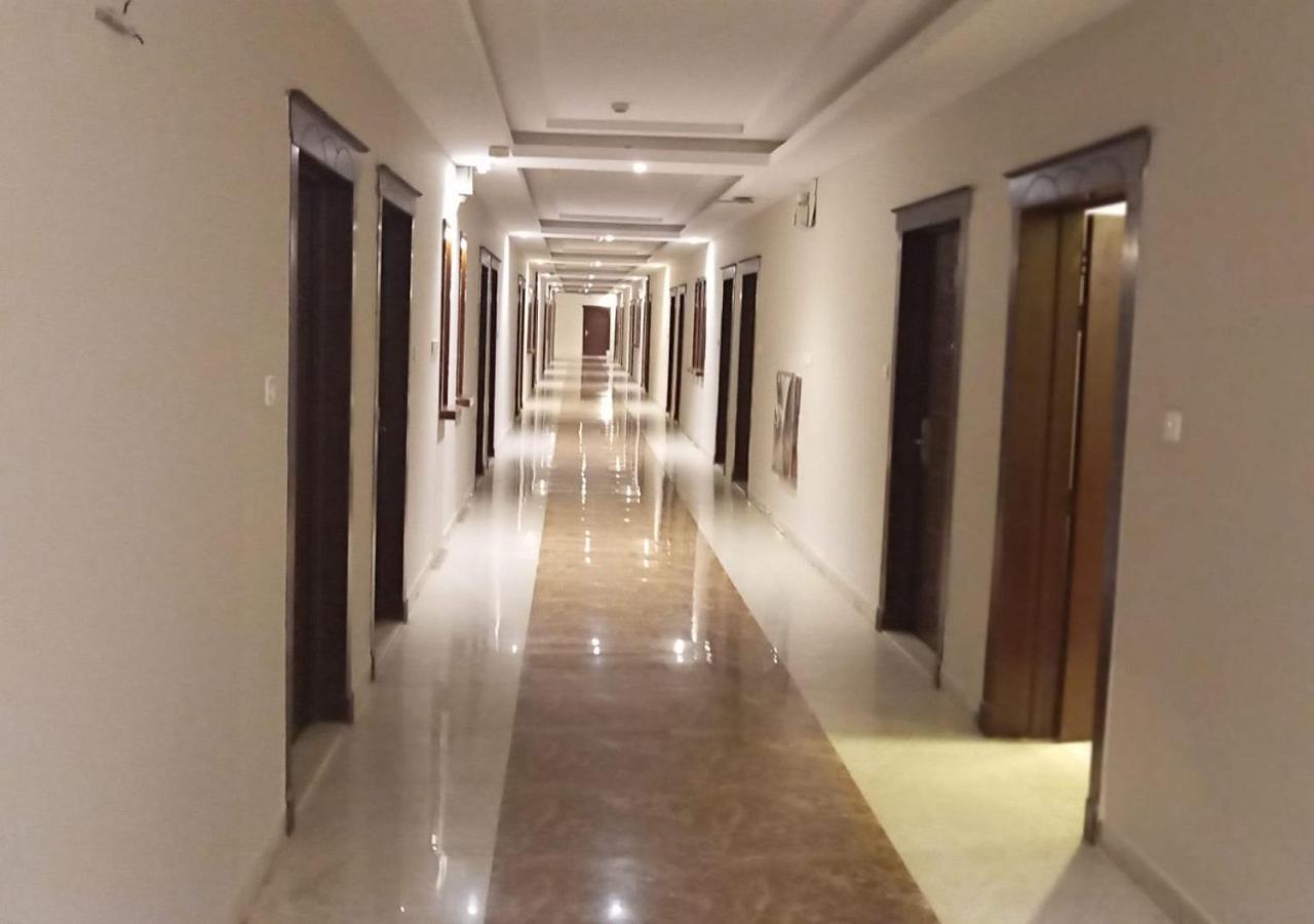 Hotel اوتار التميز للشقق المخدومه *